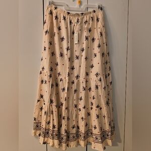 Max Studio Cream Prairie Skirt! Brand New With TAGS Size Large!